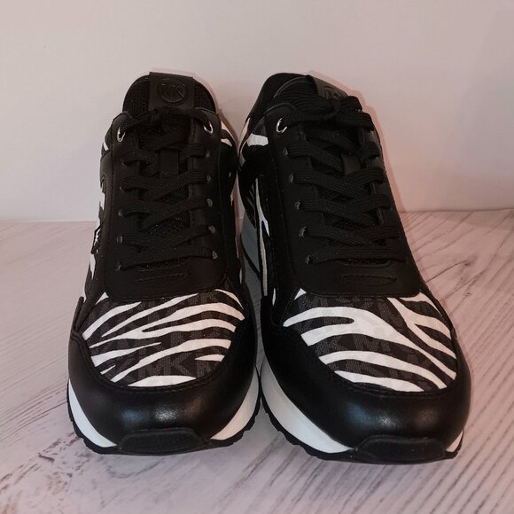 NWT NIB 💥 MICHAEL KORS Maddy Trainer Sneakers Size 9M Wild Zebra MK Signature - Picture 3 of 9